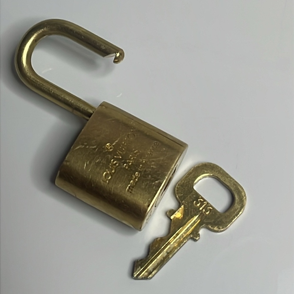 Louis Vuitton Padlock & Key #319 - Picture 3 of 5